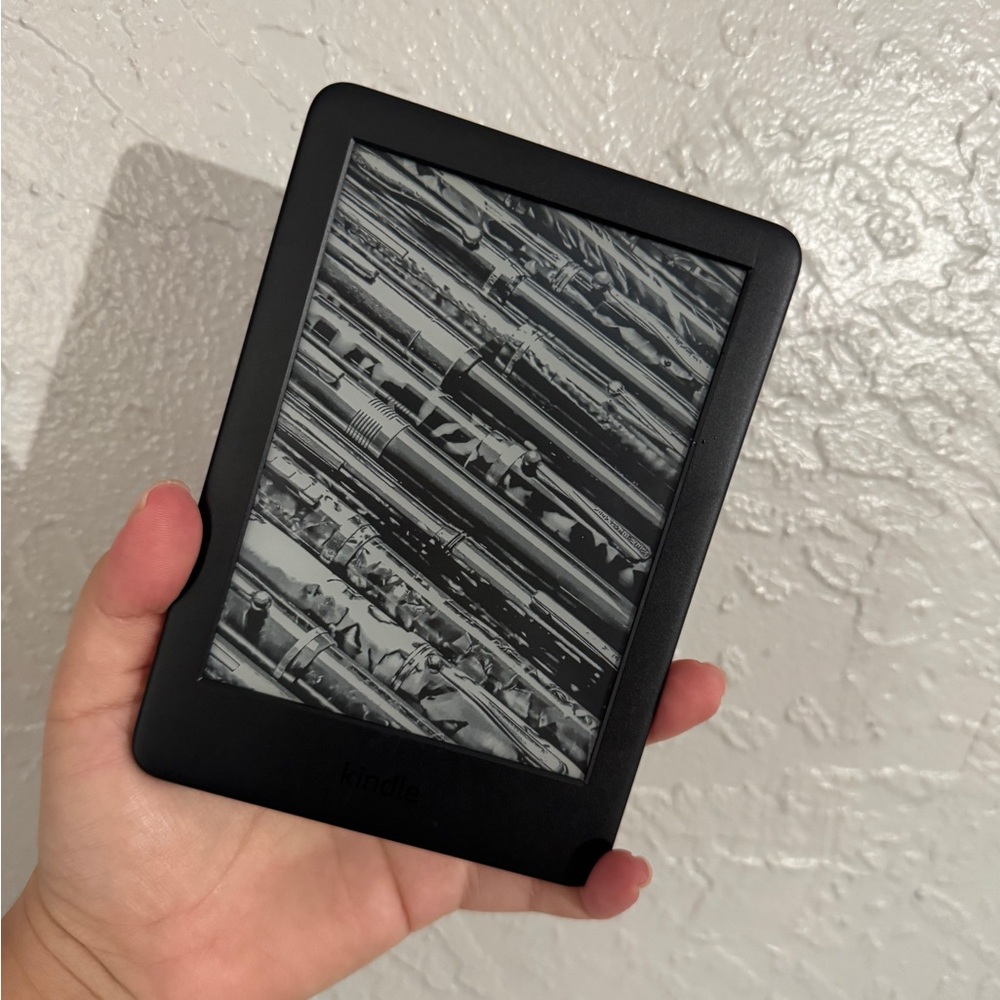 Amazon Kindle- 10th Generation
